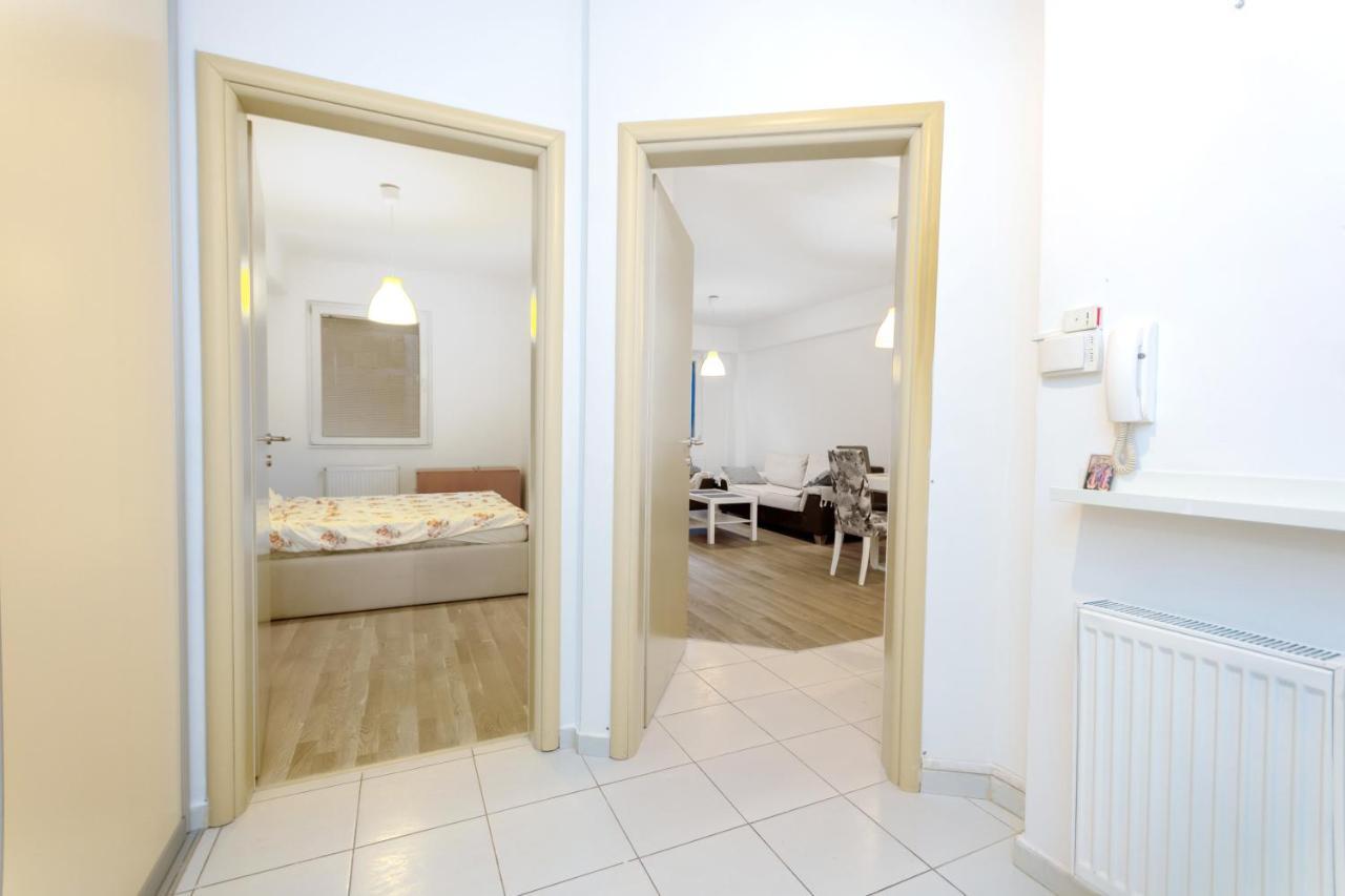One Bedroom Apartment With Private Parking สโกเปีย ภายนอก รูปภาพ