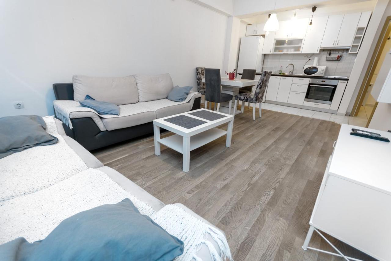 One Bedroom Apartment With Private Parking สโกเปีย ภายนอก รูปภาพ